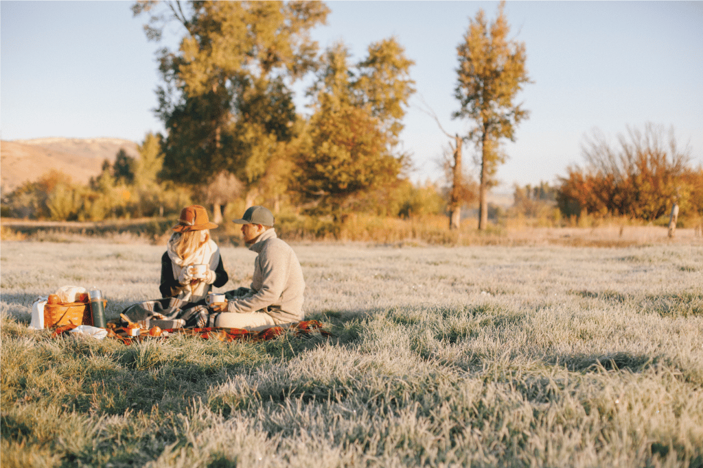 How To Plan A Cozy Winter Picnic  Komorebi US